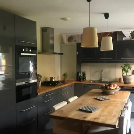 Privee Proche Metro Et Rocade *